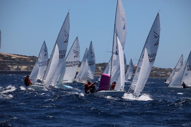 Day 2 – Top mark action - Gemmill Homes Flying 15 Australian Championship © Jonny Fullerton